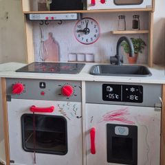 toy kitchen