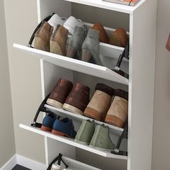 Shoe cabinet