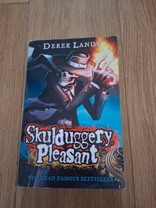 Skulduggery Pleasant Book