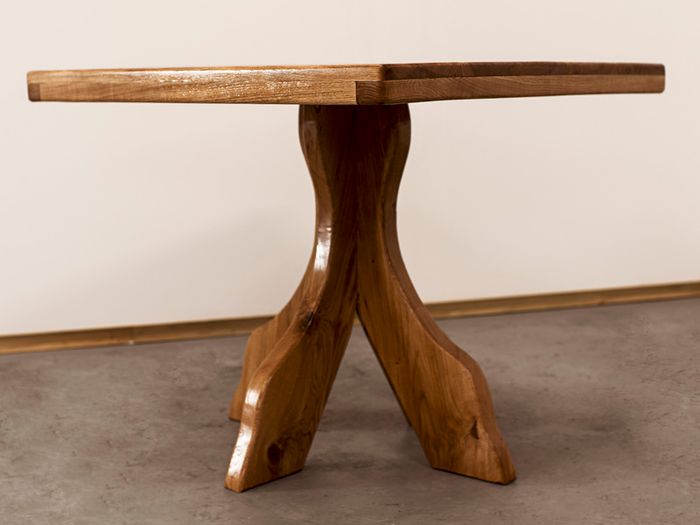 table 4 chairs