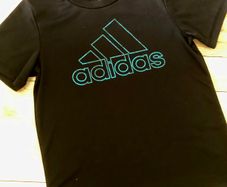 Adidas T-shirt size 6 years old