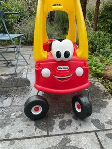 Little Tykes Cosy Coupe Car