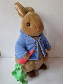 VINTAGE Peter Rabbit 100 years Commemorative Collectors  Toy