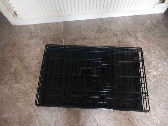 medium dog travel crate.
