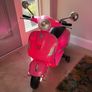 Child's Vespa Ride on scooter Image 4