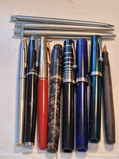 11 Piece Vintage Pen Collection