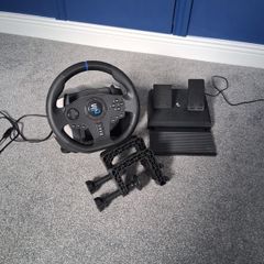 Steering wheel and Pedal set