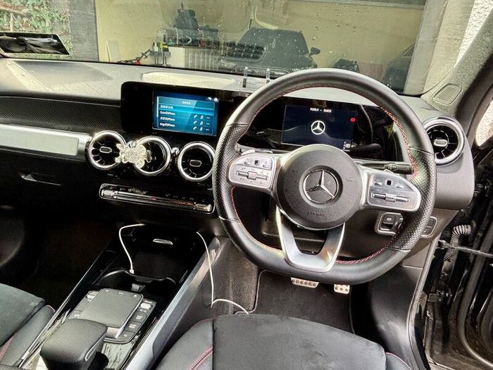 Mercedes GLB180D AMG line