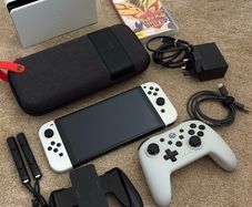 Nintendo Switch OLED white