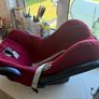 Maxi Cosi car seat with iso fix base Image 2