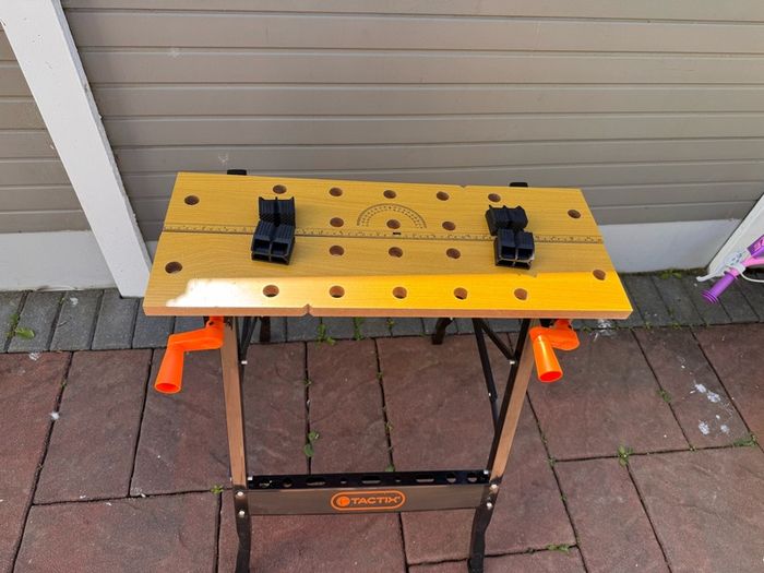 Tactix portable workbench