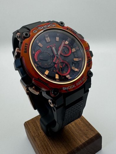 G-SHOCK 40th Anniversary Flate Red
