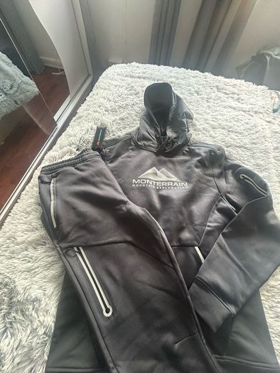 mens Monterrain tracksuit small brand nee