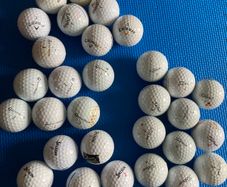 31 Golf balls Titleist TaylorMade Callaway Srixon mixed