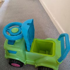 Toddler toy truck