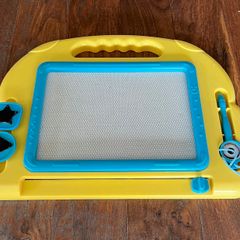 Minions Magnetic Drawing Tablet
