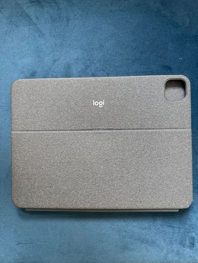 Logitech Combo Touch
