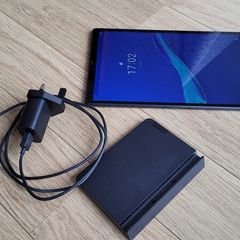 lenovo Tab M10 FHD Plus  tablet + charging station