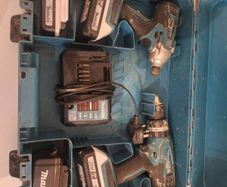 Makita G series Kit ( with 3 batteries & charger)