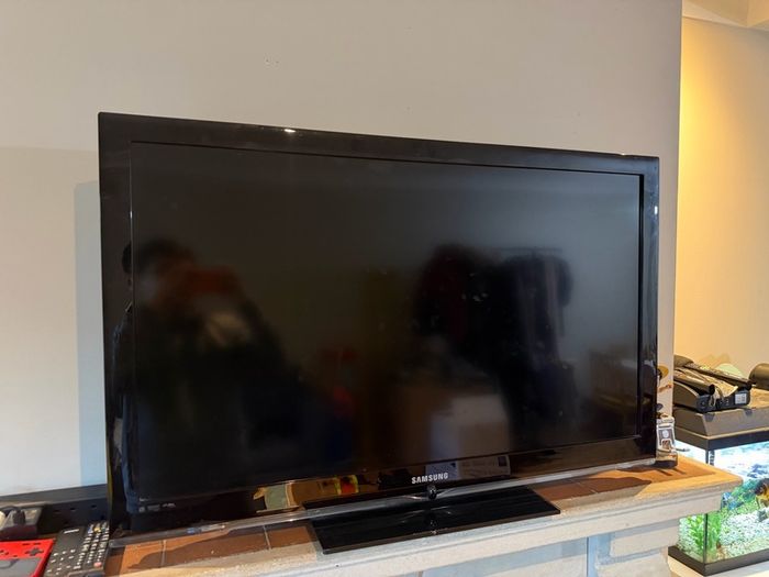 samsung tv 40" (broken - backlight)