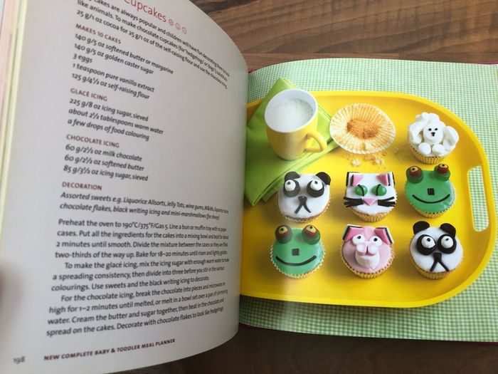 Annabel Karmel's New complete Baby and Toddler Meal Planner recipe book