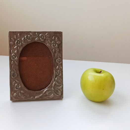 Vintage lead photo frame with flowers relief glazed size  14.5 x 11.5cm