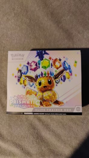 Pokemon Prismatic Evolutions Etb