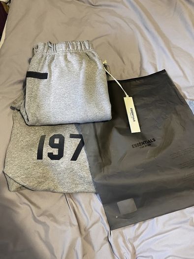 1977 Essentials Tracksuit (Oatmeal)