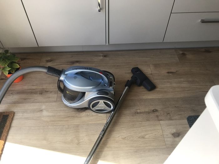 Vacuum Cleaner -powerful-Bagless -HEPA FILTER