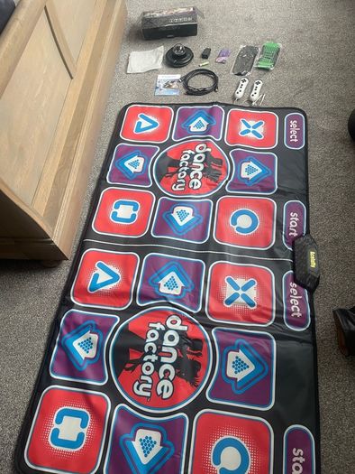 Dance mat