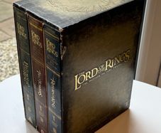 The Lord of the Rings Motion Picture Trilogy Special Extended Edition DVD Box Set (12 Discs)