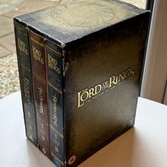 The Lord of the Rings Motion Picture Trilogy Special Extended Edition DVD Box Set (12 Discs)
