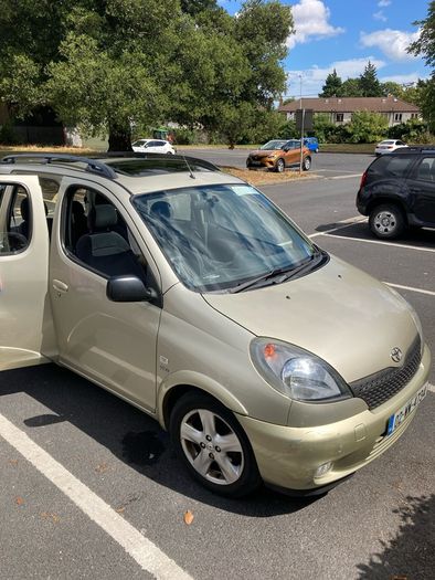 2002 Toyota Yaris