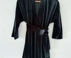 Zara velvet dress size xs