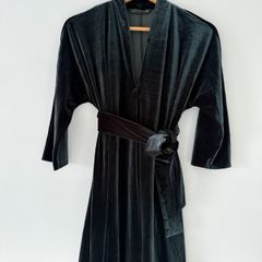 Zara velvet dress size xs