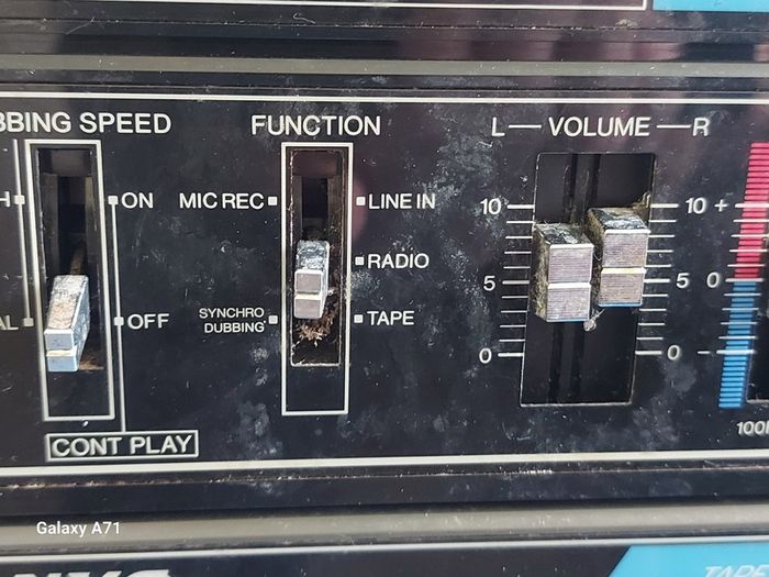 Vintage SANYO Radio and Dual Tape Deck, Model No. C36L, and 2 speakers, in excellent condition, both Tapes and Radio functioning well