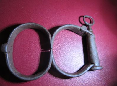 irish 8 handcuffs