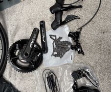 Shimano R7170 105 Di2 groupset Magene power meter