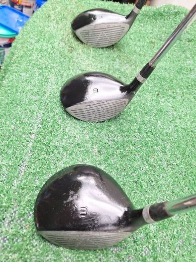 Golf clubs. Wilson full set
