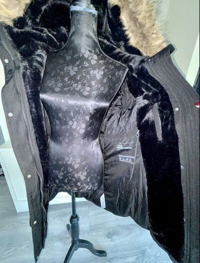 Black Hooded Long Winter Coat from Zara. Size Small UK 8 / EU 36