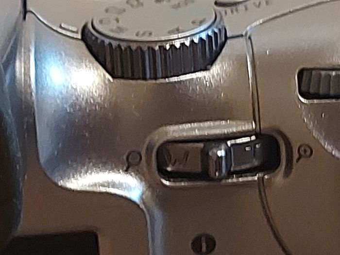 Schneider-KREUZNACH, Variogon 35mm-430mm(Equivalent) AF 12 x Optical Zoom Digital Camera, unsure of the Model, Possibly Kodak Easyshare, no Battery or Memory Card, so cannot test, Excellent cosmetic condition