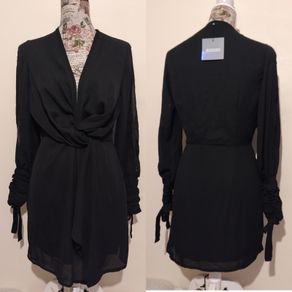 missguided slit sleeve knot front wrap dress  NEW WITH TAGS