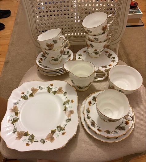 Arklow Fine China 21 Piece Tea Set