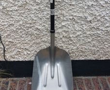 Large head shovel