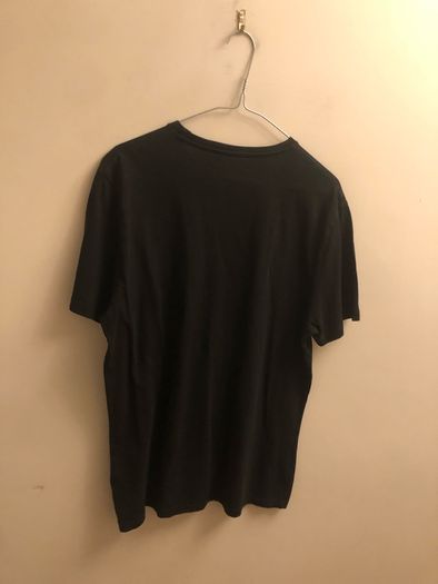Black T-shirt (medium)