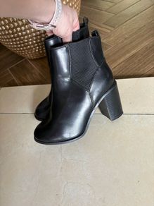 Extra wide boots