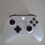 Xbox One S  500Gb + 2games Image 3
