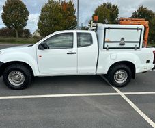 Isuzu D-Max 2.5 Diesel 4x4 Pick Up with Hi-ab