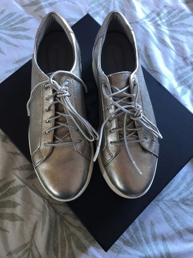 New Timberland silver trainers