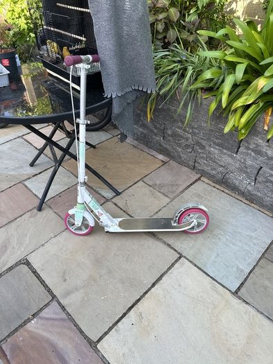 Girls Scooter
